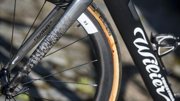 A Wilier Triestina Cento10PRO de Niki Terpstra no Tour of Flanders (3)