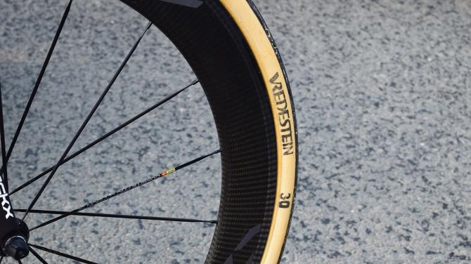 Detalhes da Paris-Roubaix 2019 pela lentes de Josh Evans (4)