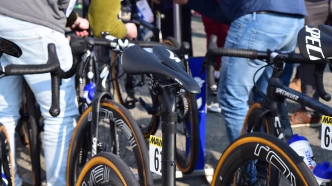 Detalhes da Paris-Roubaix 2019 pela lentes de Josh Evans (49)