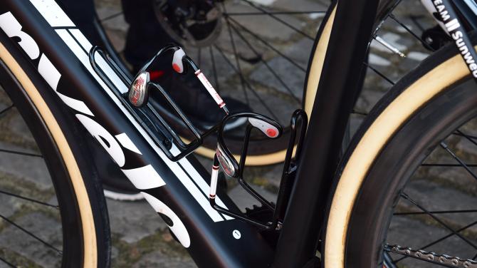 Detalhes da Paris-Roubaix 2019 pela lentes de Josh Evans (78)
