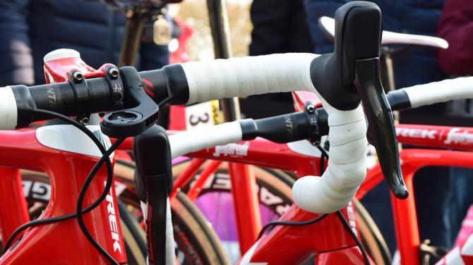 Detalhes da Paris-Roubaix 2019 pela lentes de Josh Evans (96)