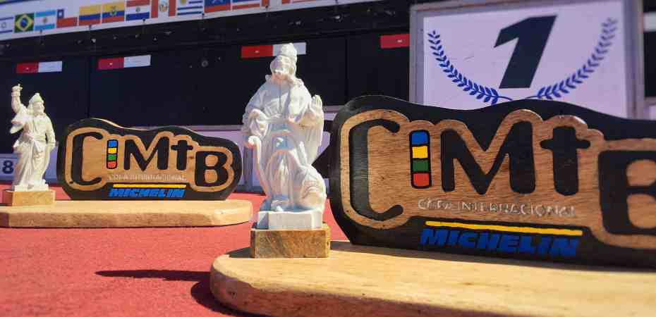 trofeu-cimtb-congonhas-sao-replicas-de-profetas