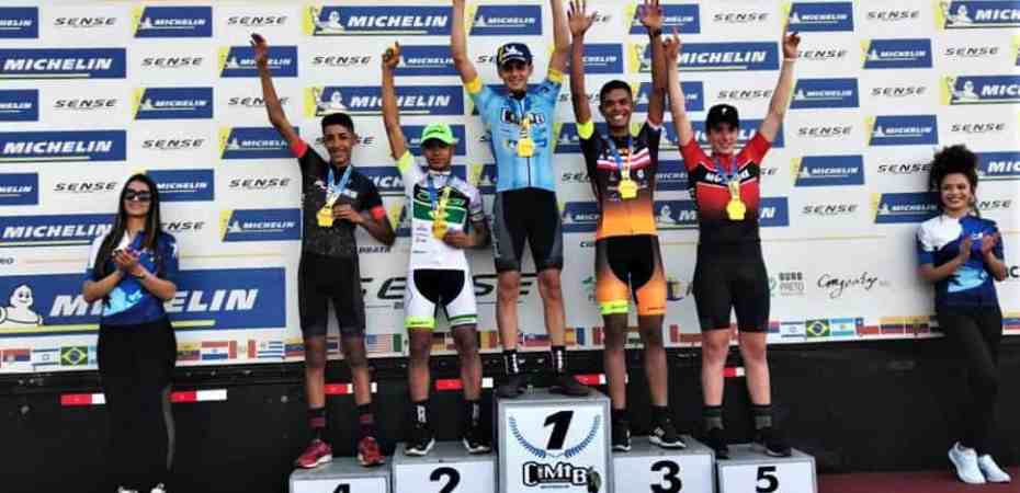 lazaro-moreira-campeao-no-podio