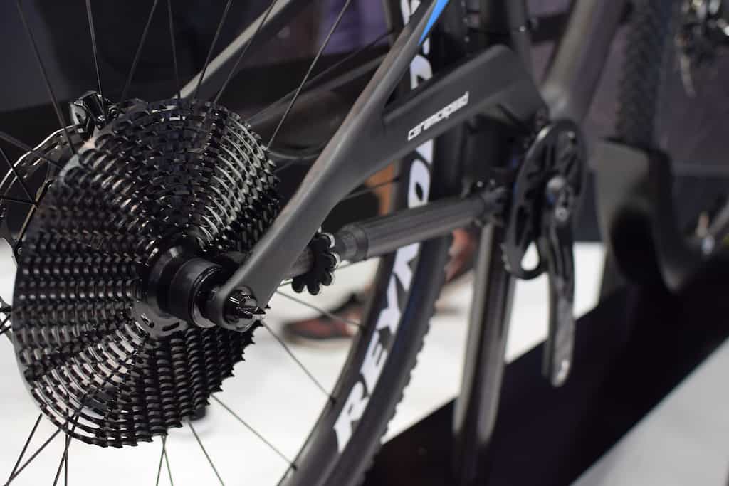 ceramicspeed-​​divulga-o-melhorado-prototipo-de-transmissao-telescopica-na-eurobike-2019 (6)