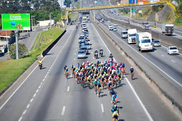 rodrigo-de-melo-e-o-campeao-da-4ª-volta-ciclistica-internacional-de-guarulhos-2019 (5)
