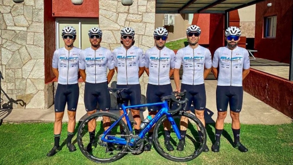 Swift Carbon Pro Cycling Brasil