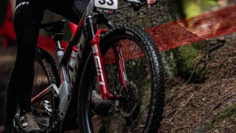 RockShox lança nova geração dos garfos SID SL e Reba com mais